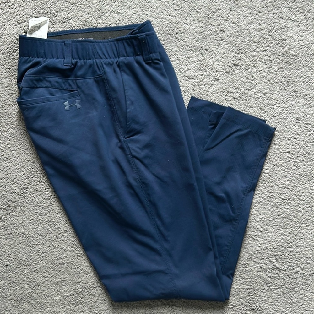 Men’s navy under armour pants
